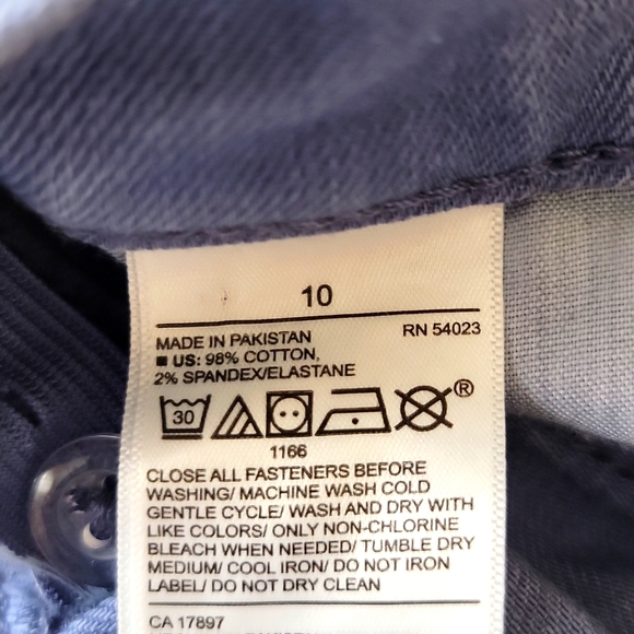 Old Navy Tie Dyed Shorts Frayed Cuffed Hem Blue White 10 - Picture 6 of 8